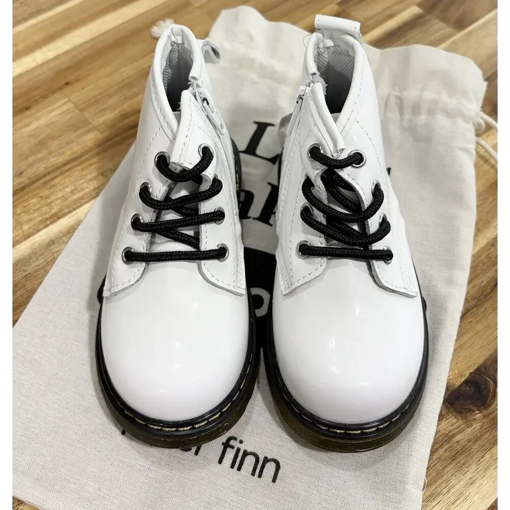 NWT Piper Finn Little Wonder & Co. Kids Size 6 Combat Boots Leather Snow White